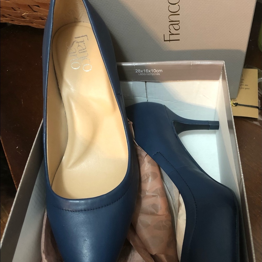 Franco Sarto Blue Heels 6.5